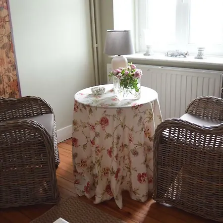 Les Glaneuses Bed and Breakfast Mettet